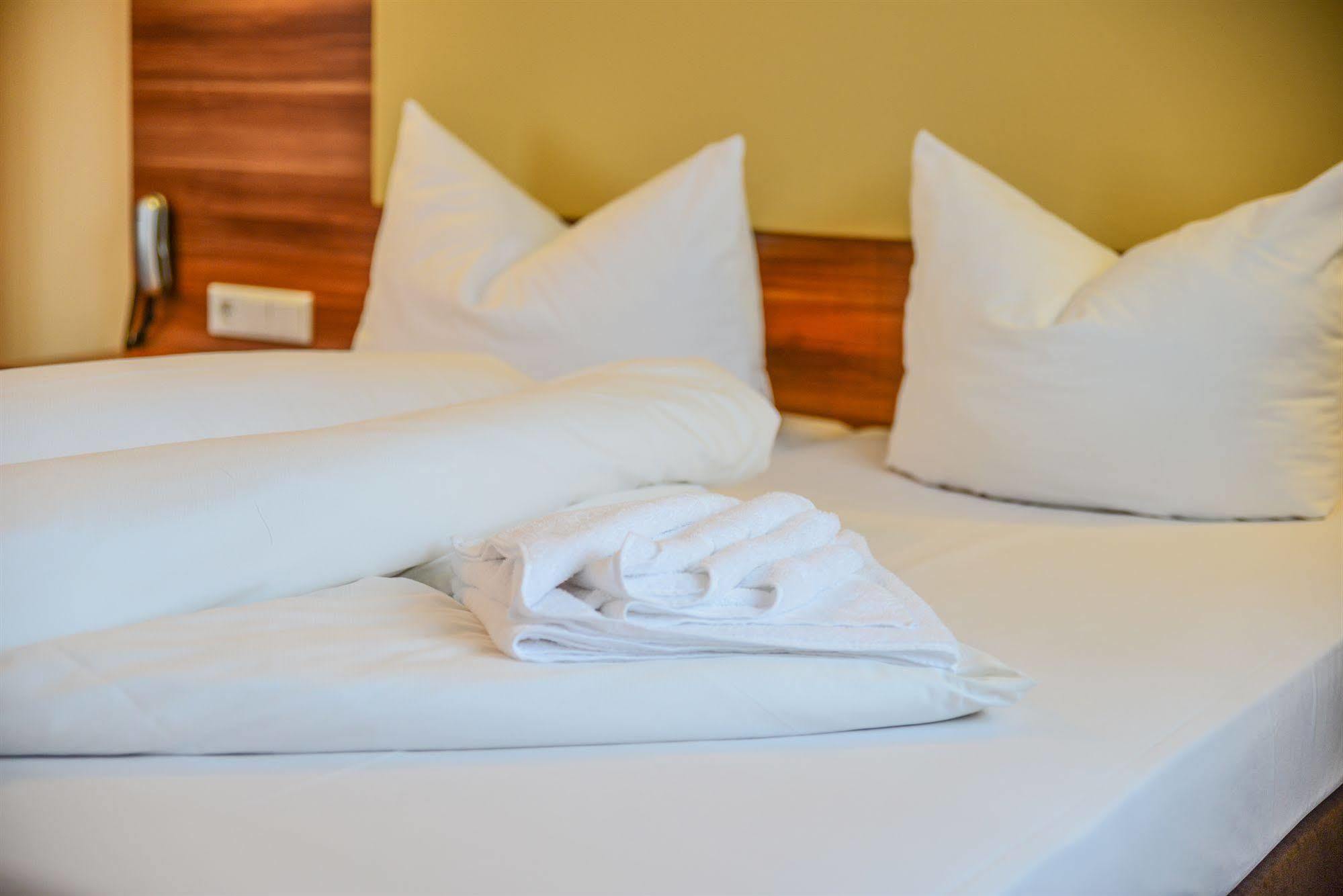 Abasto Hotel & Spa Maisach Eksteriør billede